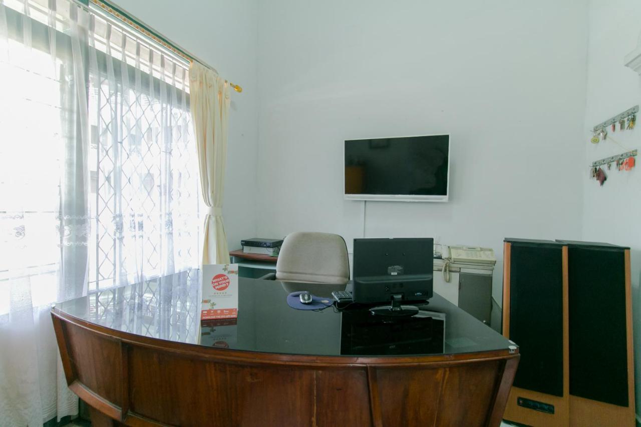 Oyo 2858 Vafa Guesthouse Cianjur Exterior photo