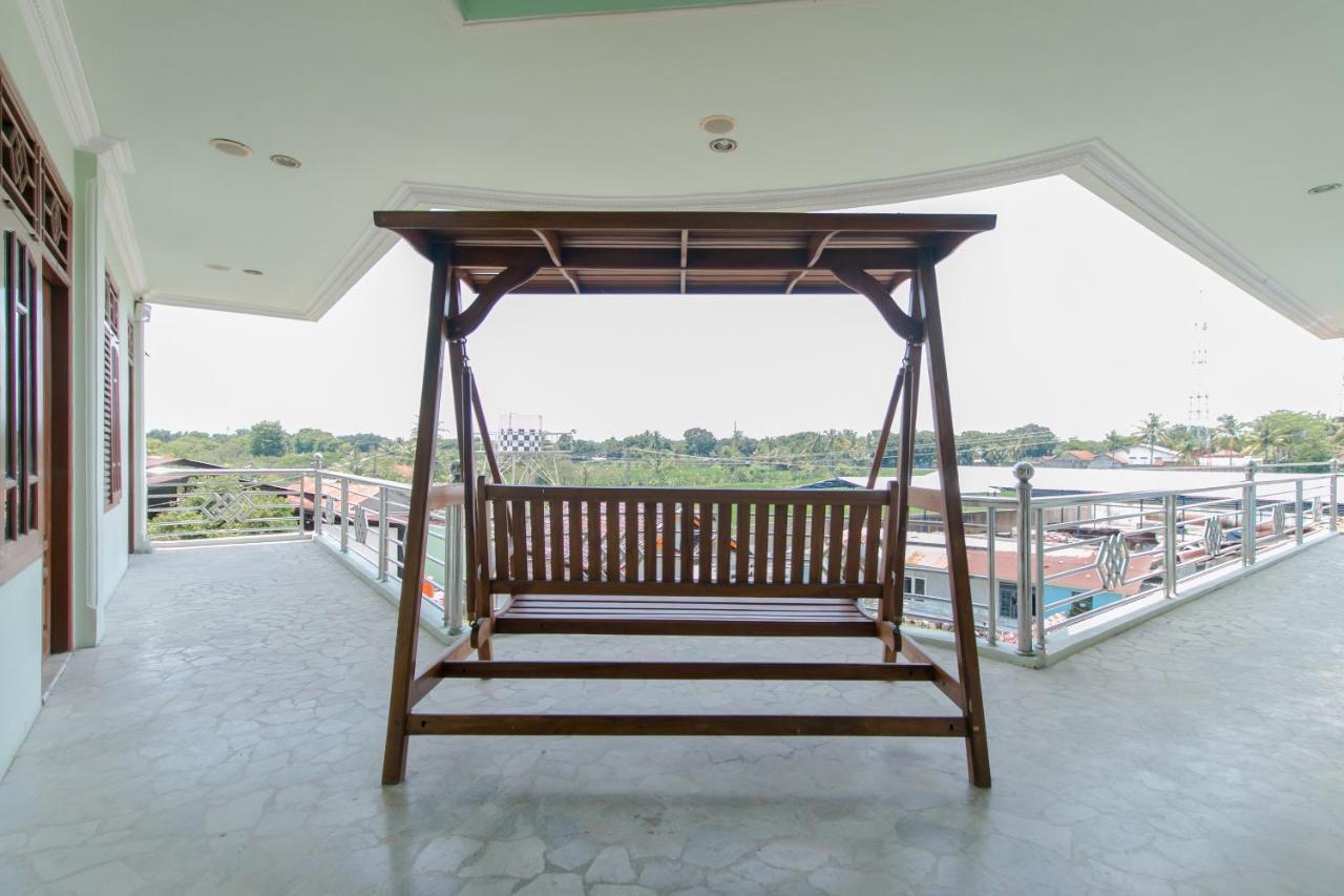 Oyo 2858 Vafa Guesthouse Cianjur Exterior photo